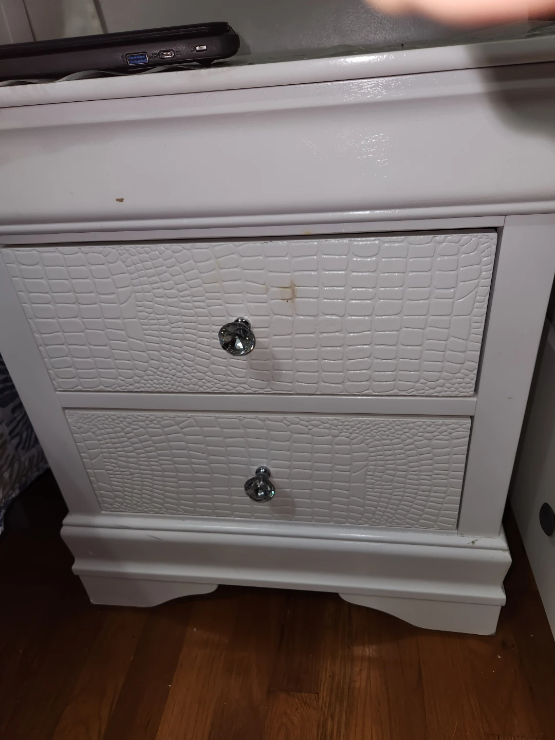 White Nightstand with Croc Texture - photo 2