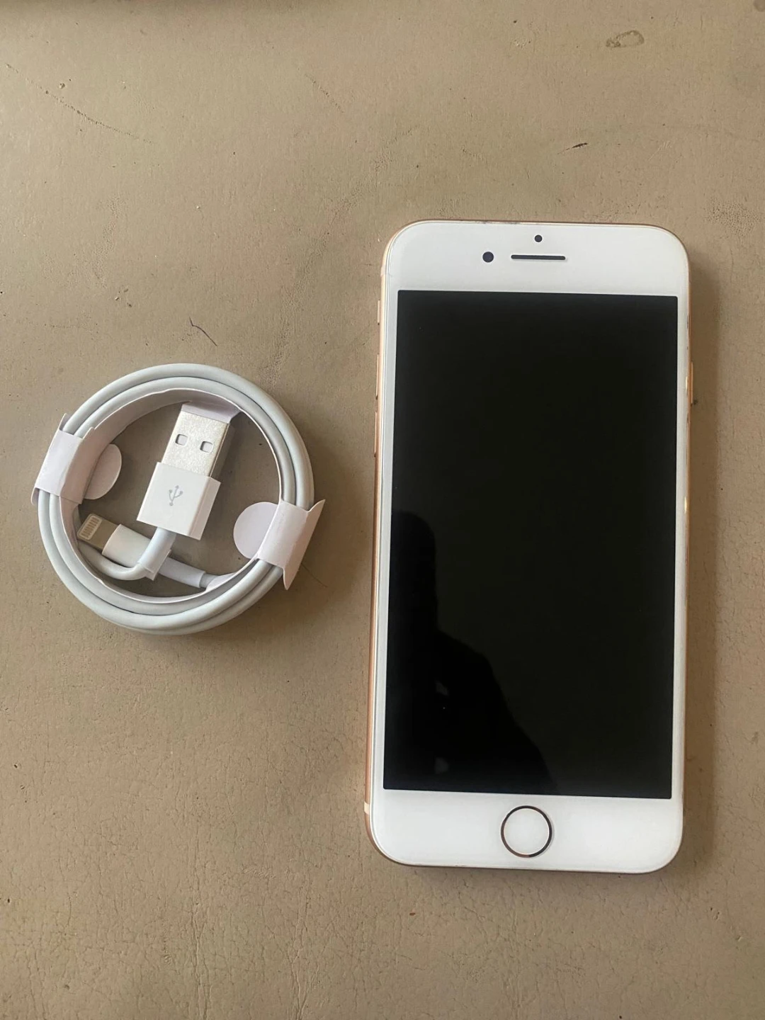 Apple iPhone 8 Rose Gold - photo 2
