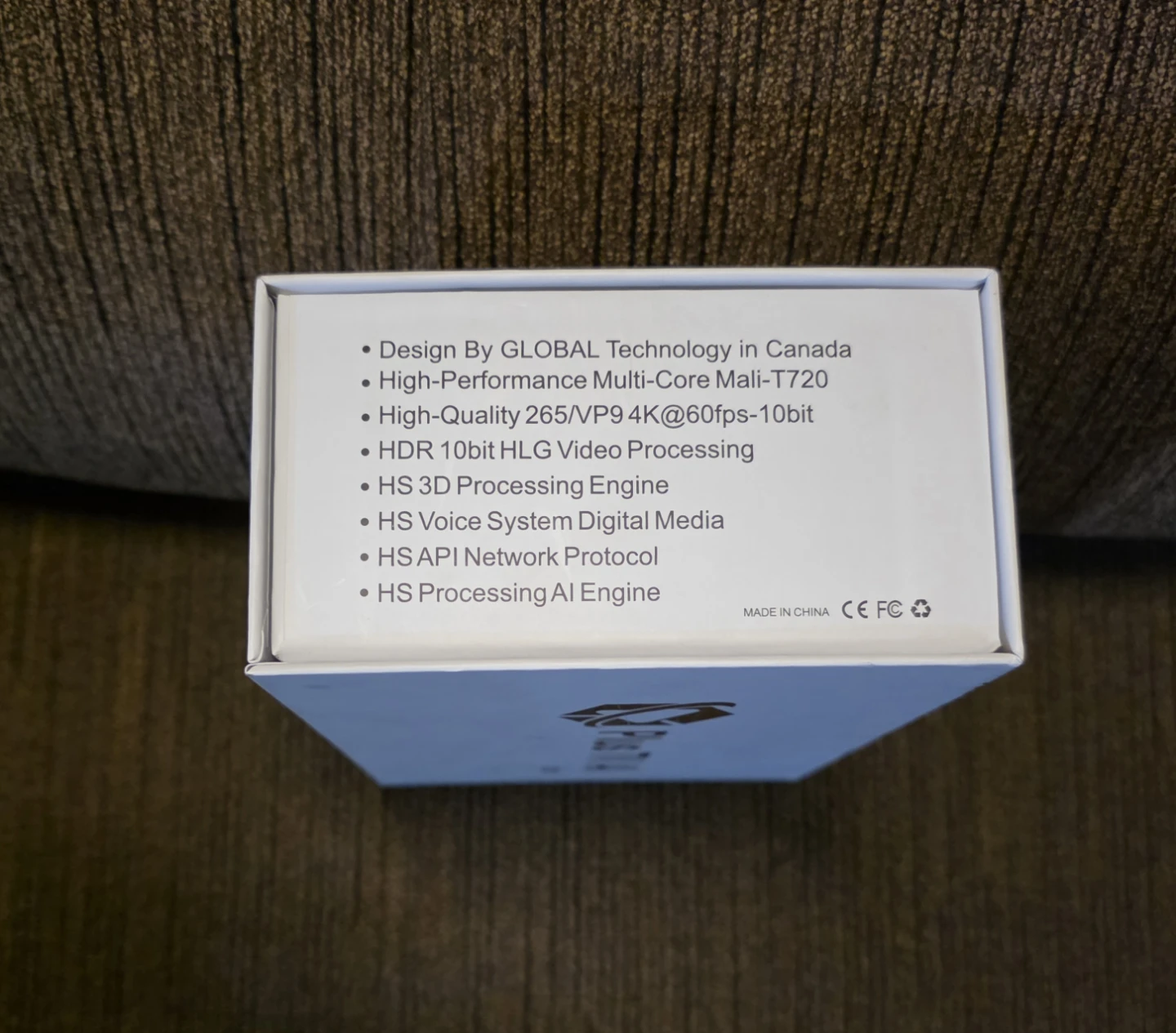 Plus TV AI box with voice remote - photo 2