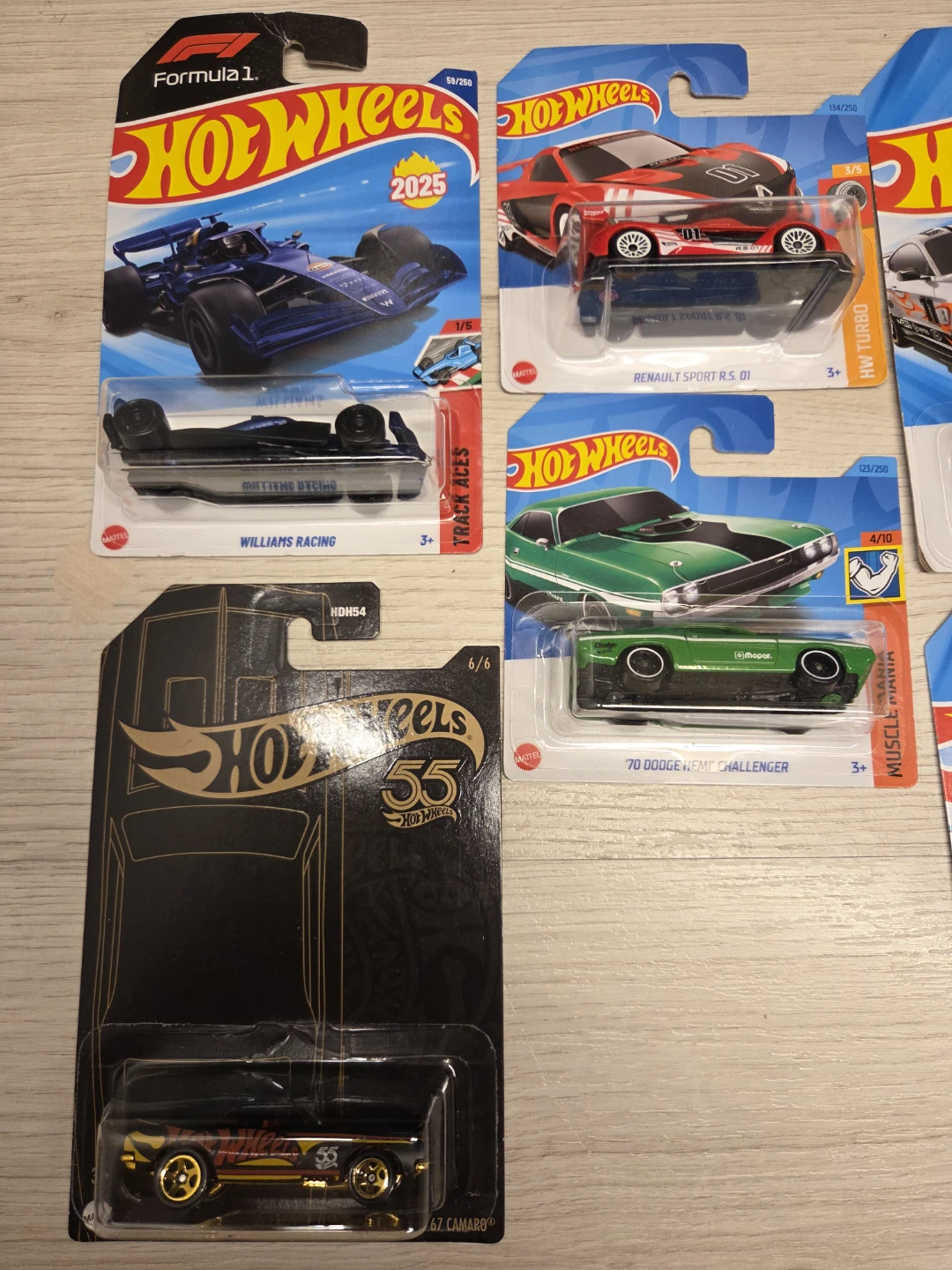 Large Collection of Hot Wheels and Matchbox Die-Cast Cars - photo 5
