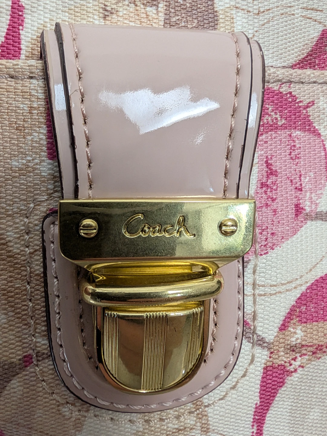 Coach Signature C Crossbody Bag Vintage Y2K Pink 🩷 - photo 3