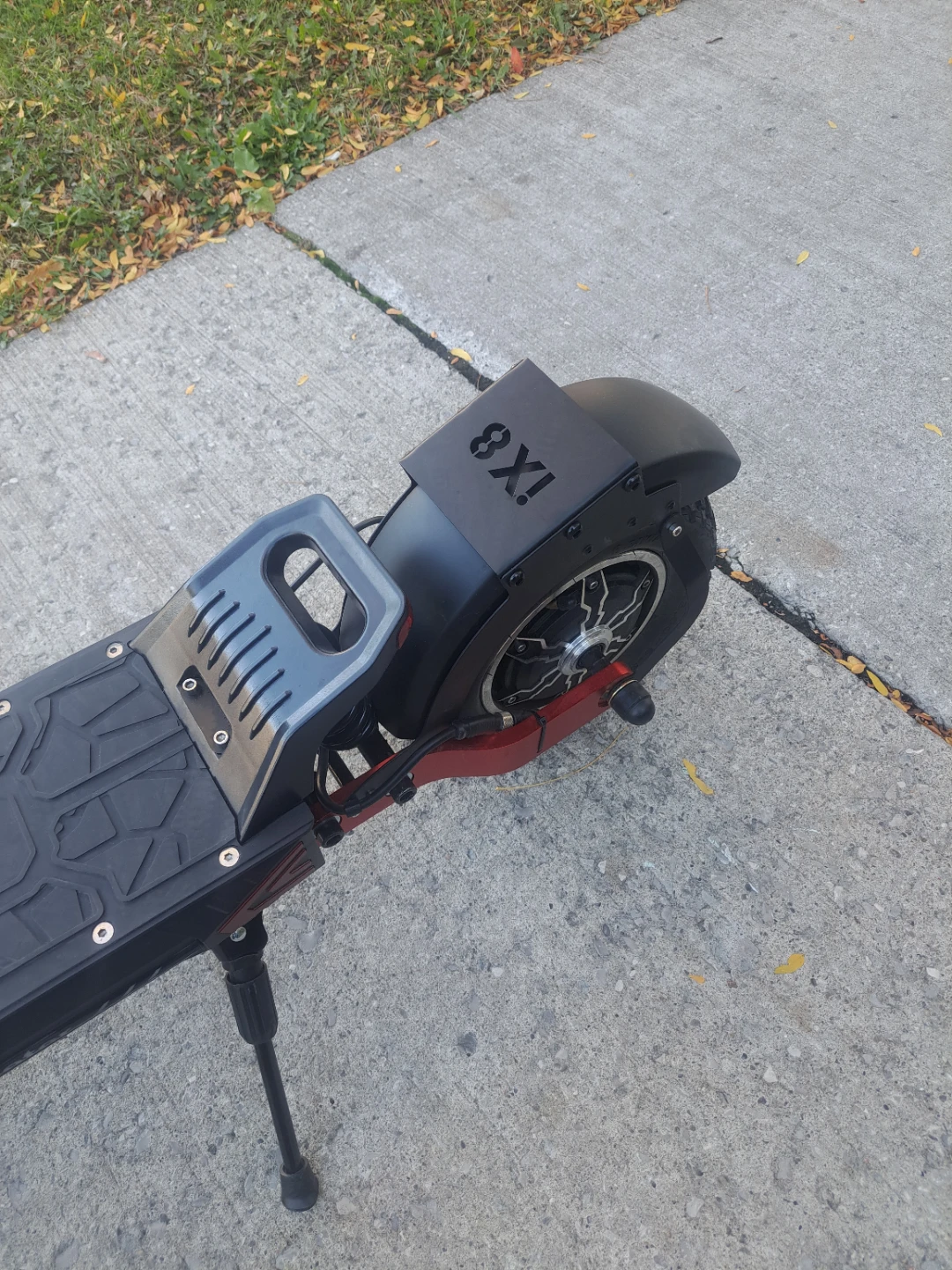 iScooter iX8 Electric Scooter - photo 2