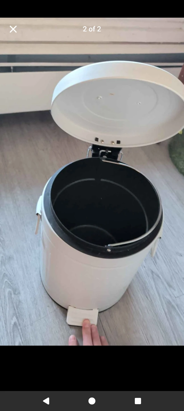 White Metal Pedal Waste Bin - photo 2