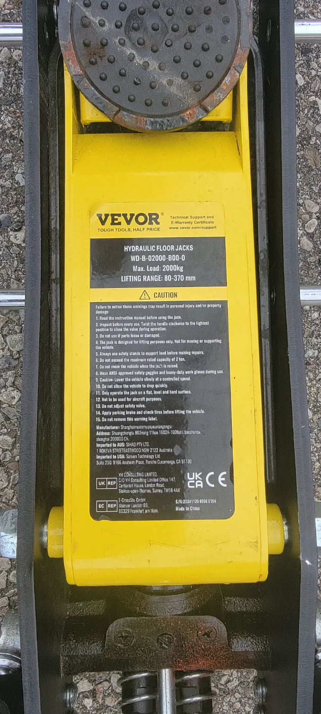 VEVOR 2000kg Hydraulic Floor Jack - photo 2