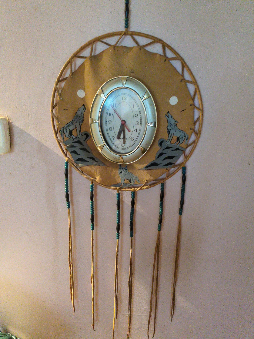 Wolf Theme Decorative Wall Clock