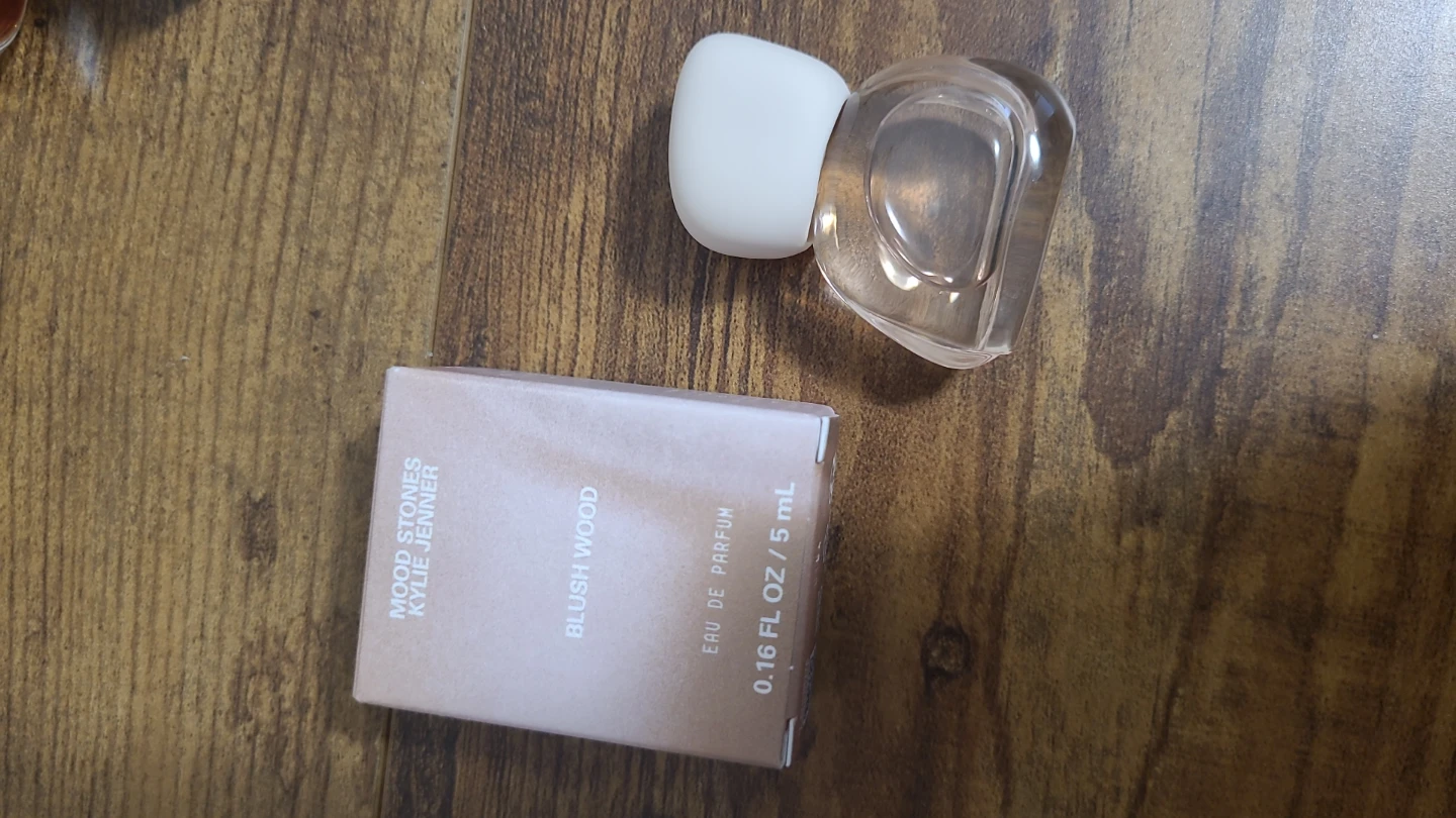 Mini Perfume Bundle – Kylie Jenner + Maison Margiela - photo 3