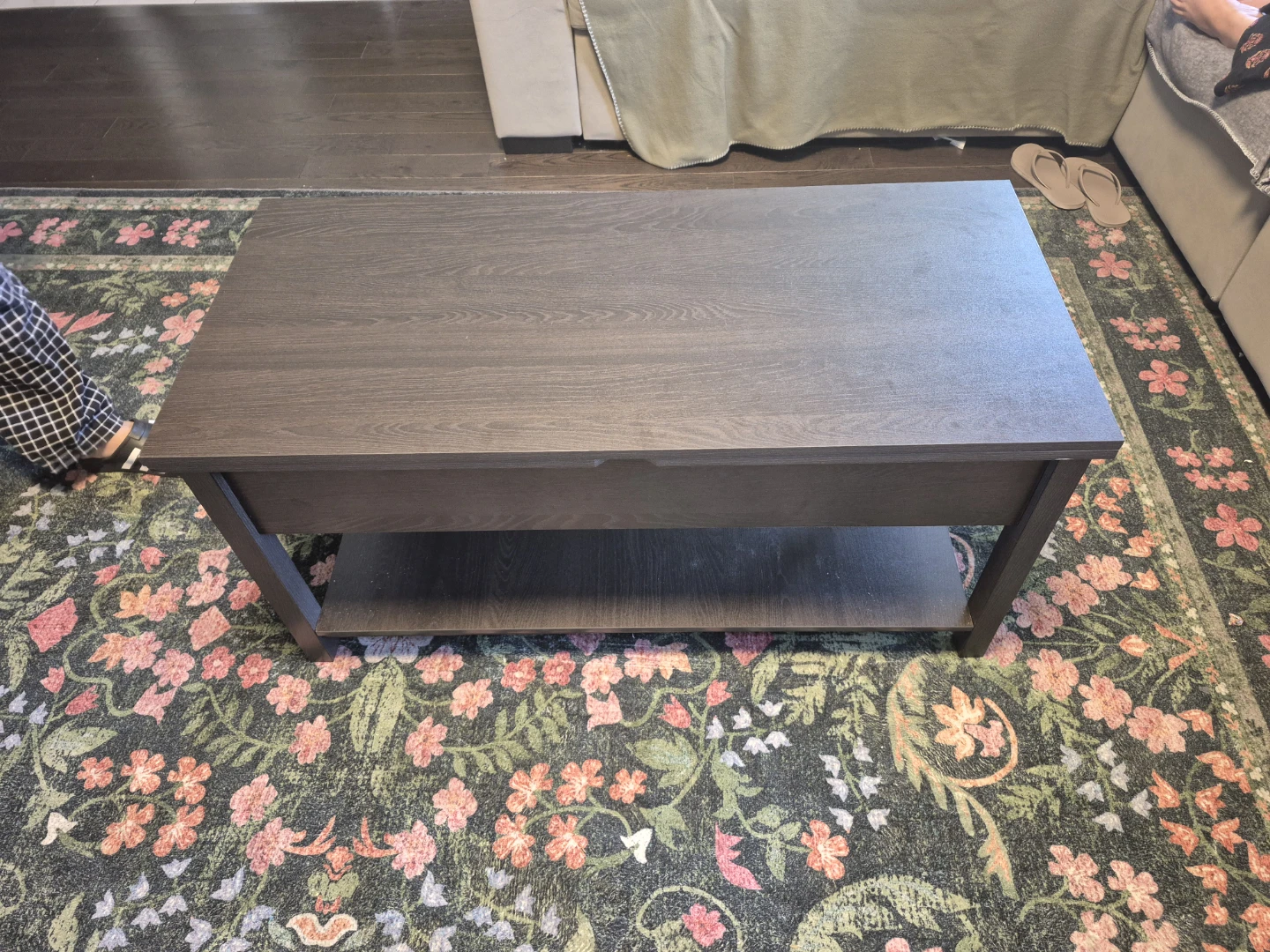 Dark Wood Lift-Top Coffee Table
