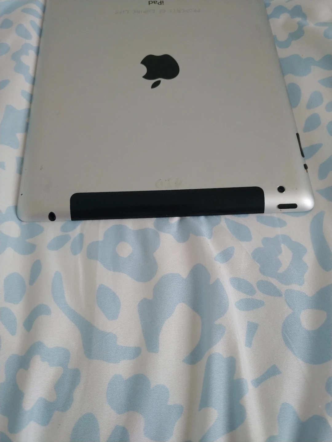 iCloud locked iPad 3rd gen for parts or repair - photo 4
