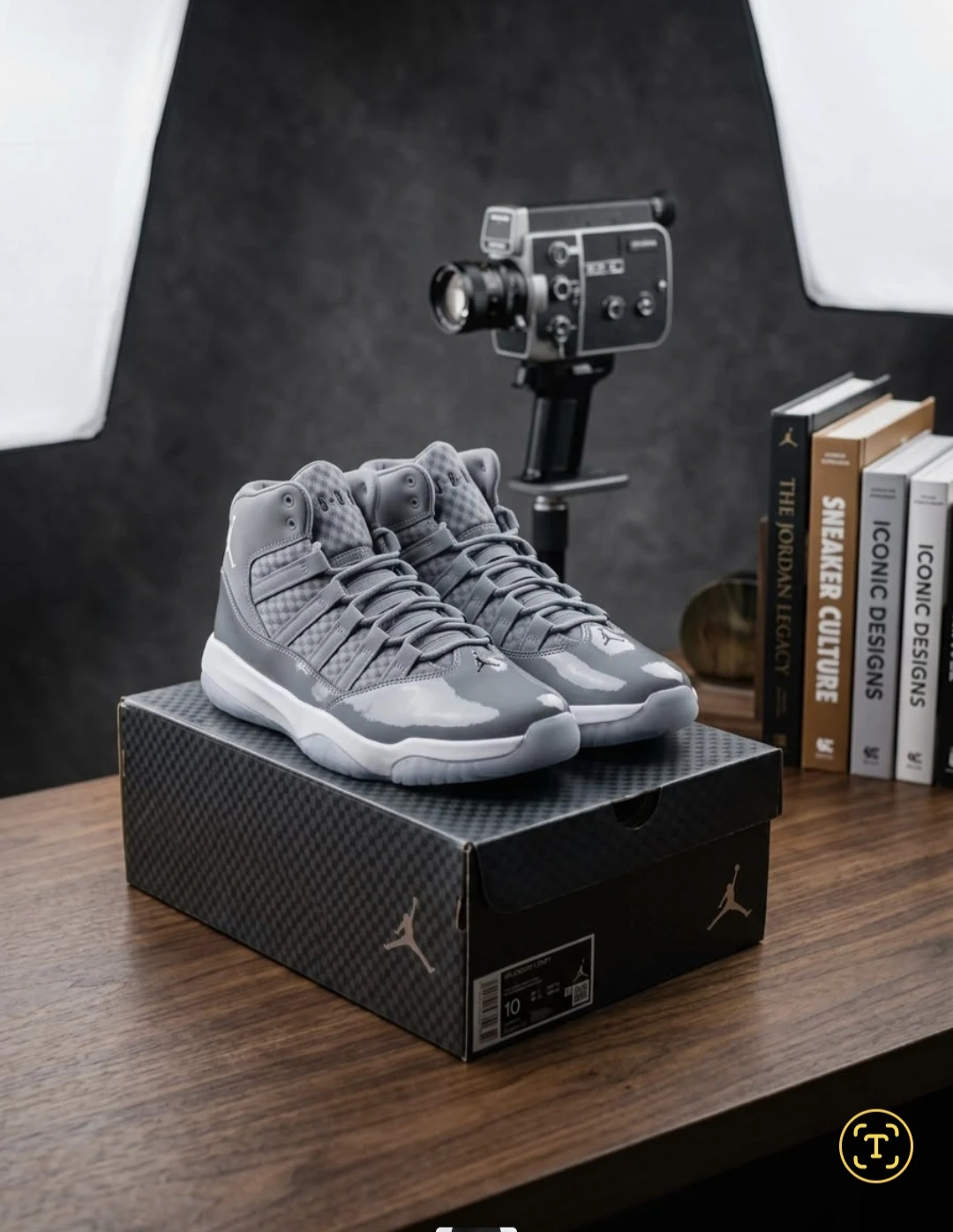 Nike Air Jordan CMFT 11 - photo 3