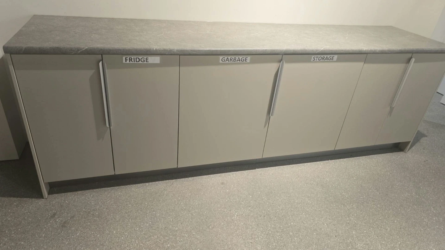 OFFICE ITEMS - photo 2