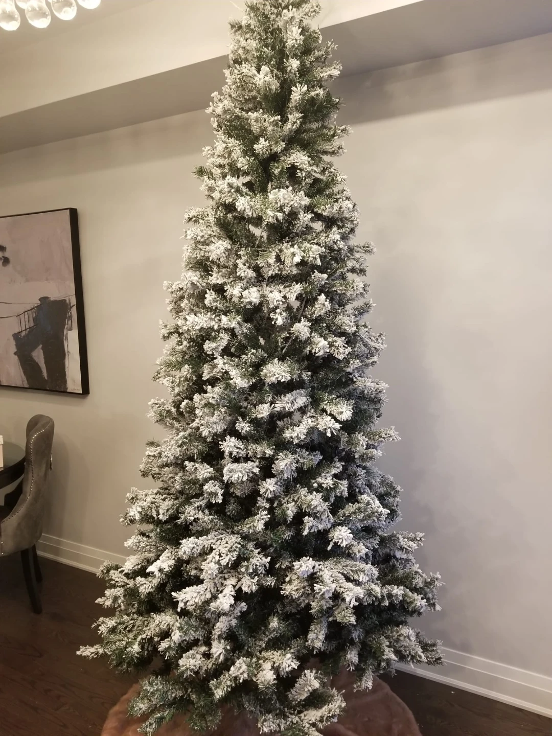 9ft Christmas tree with lights build in - photo 4