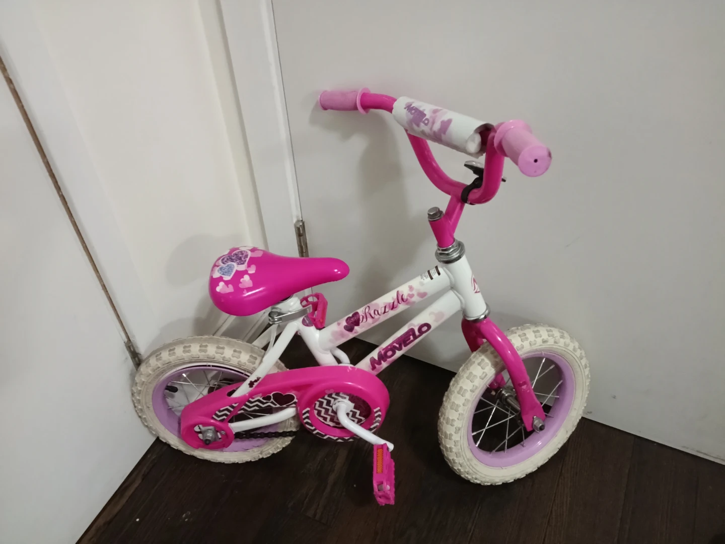 Movelo Razzle 12-inch Kids Bike