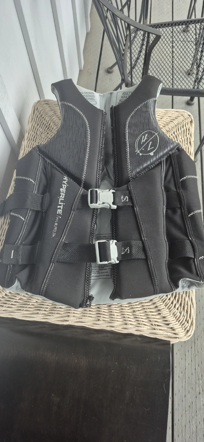 Hyperlite Adult Medium PFD Life Jacket