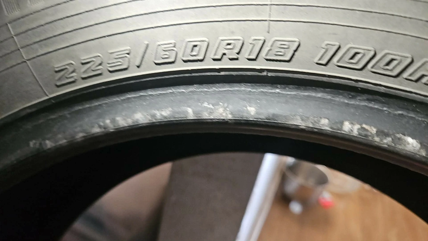 225/60R18 M+S Tubeless Tire - photo 4