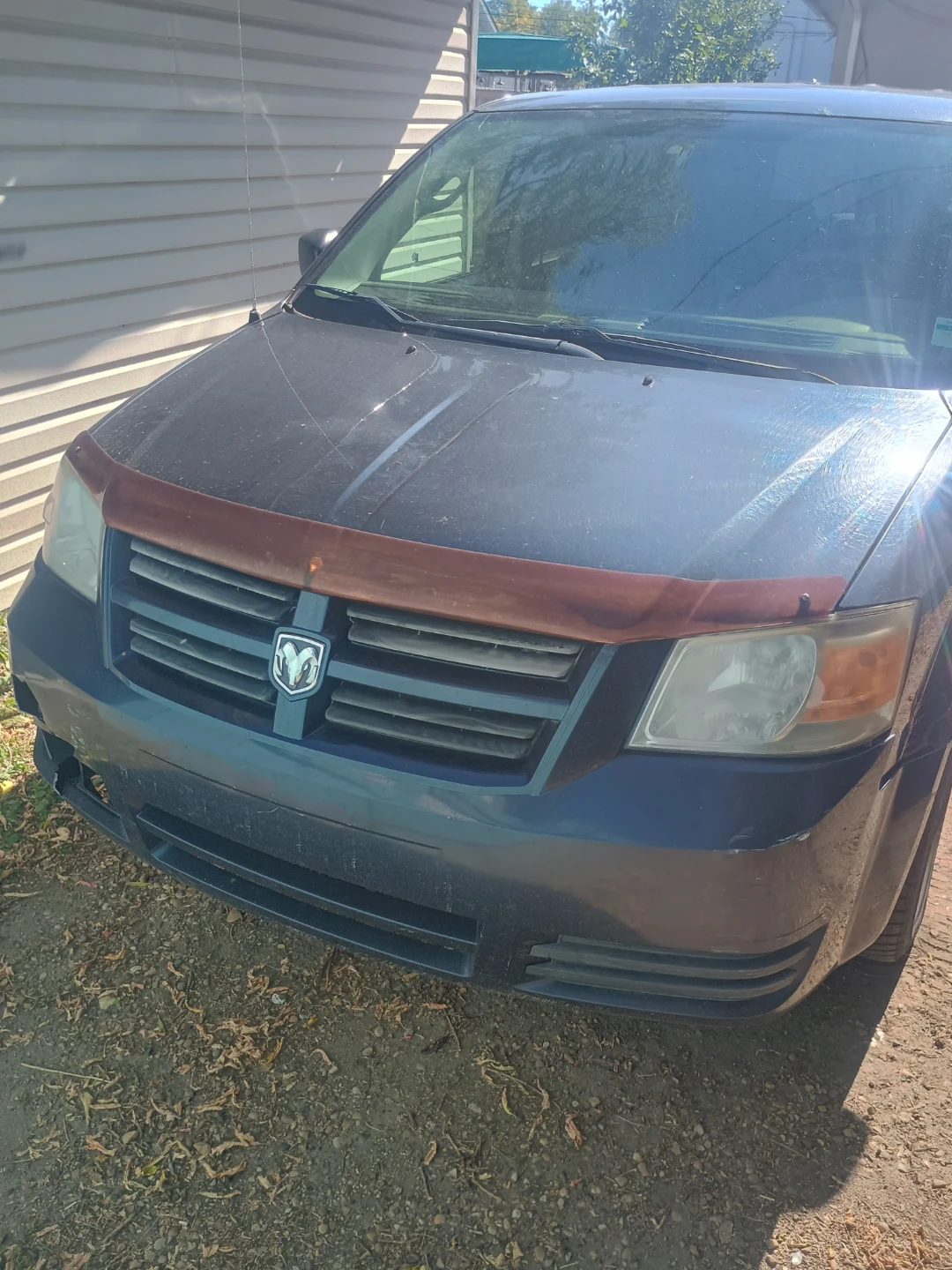 Dodge Grand Caravan dark blue minivan - photo 2