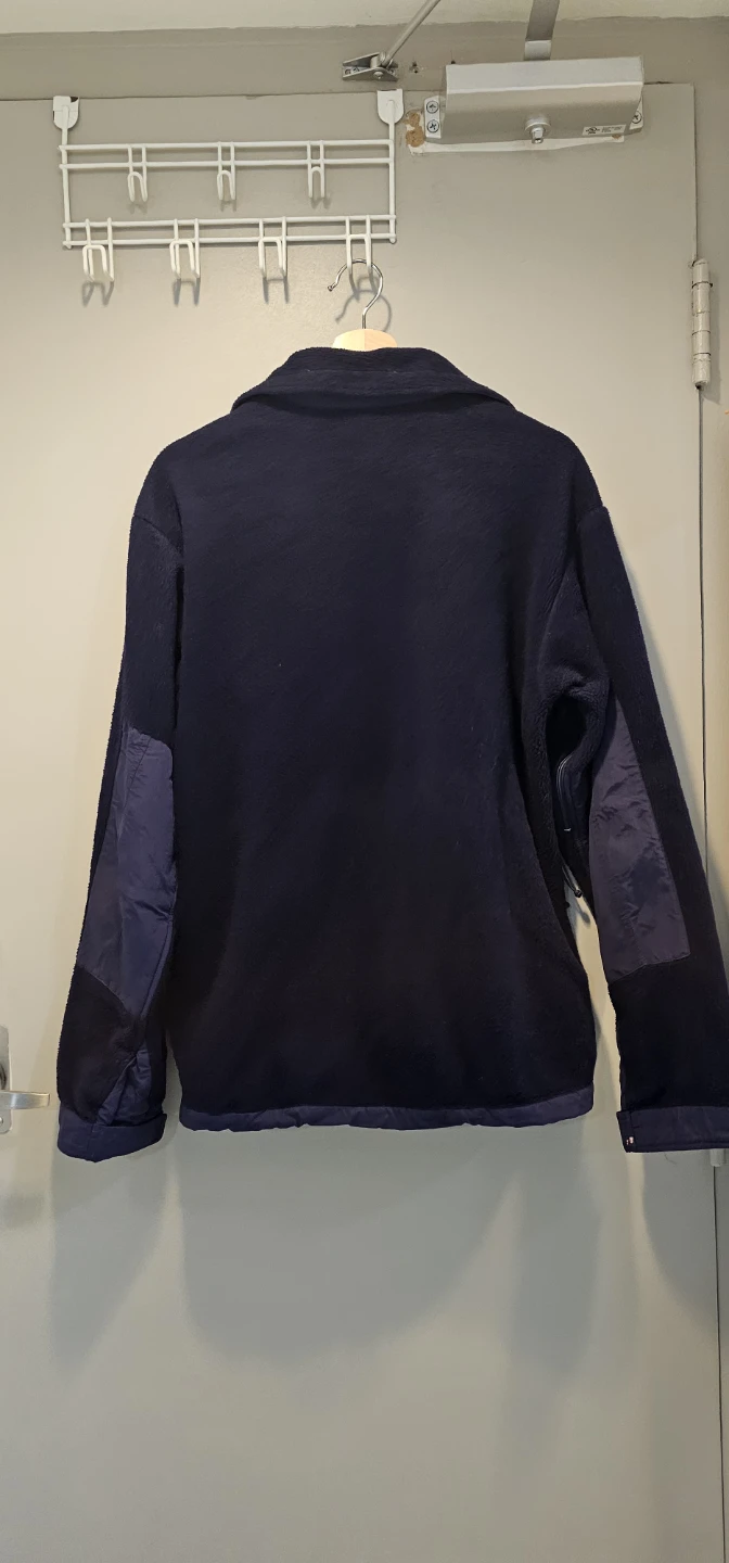 dark blue fleece jacket from MEC - photo 5