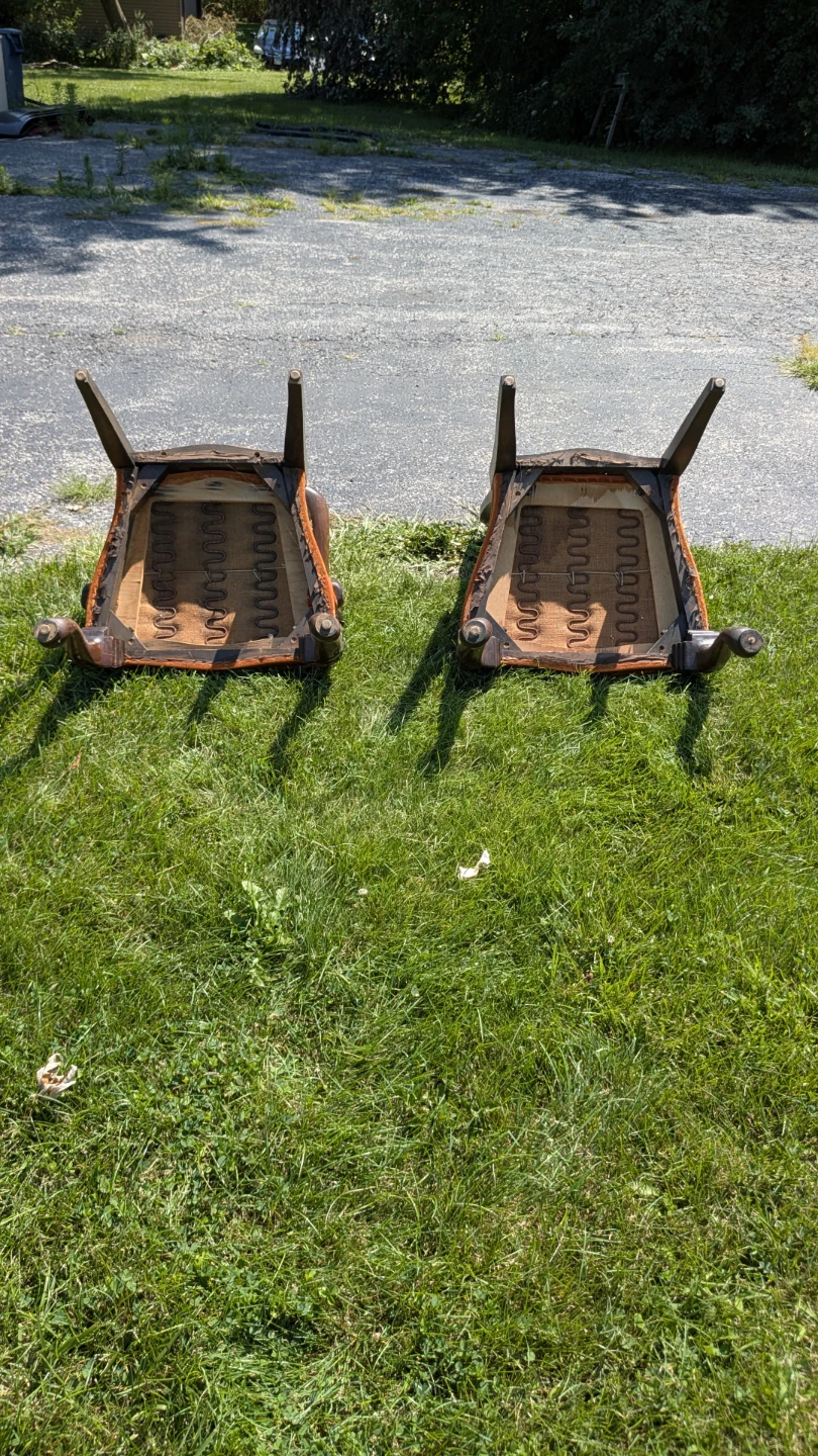 Set of Two Vintage Wooden Chairs - photo 4