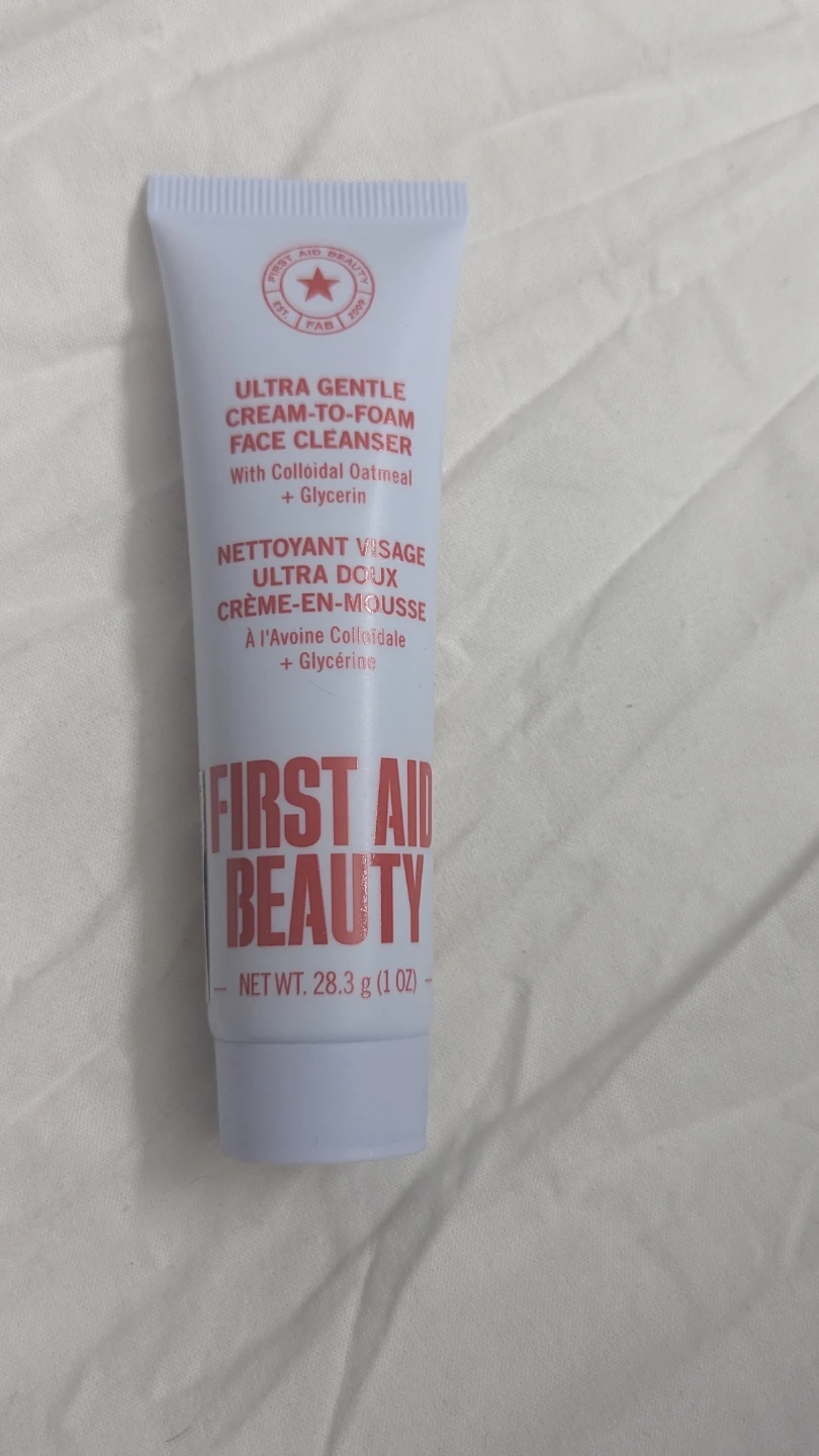 First Aid Beauty Ultra Gentle Face Cleanser