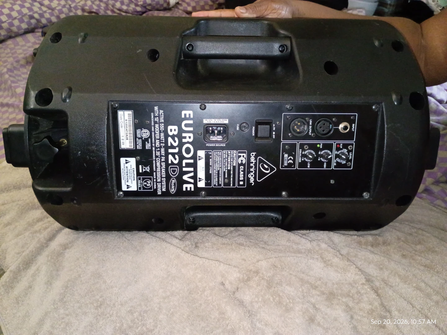 Behringer Eurolive B212D Active PA Speaker