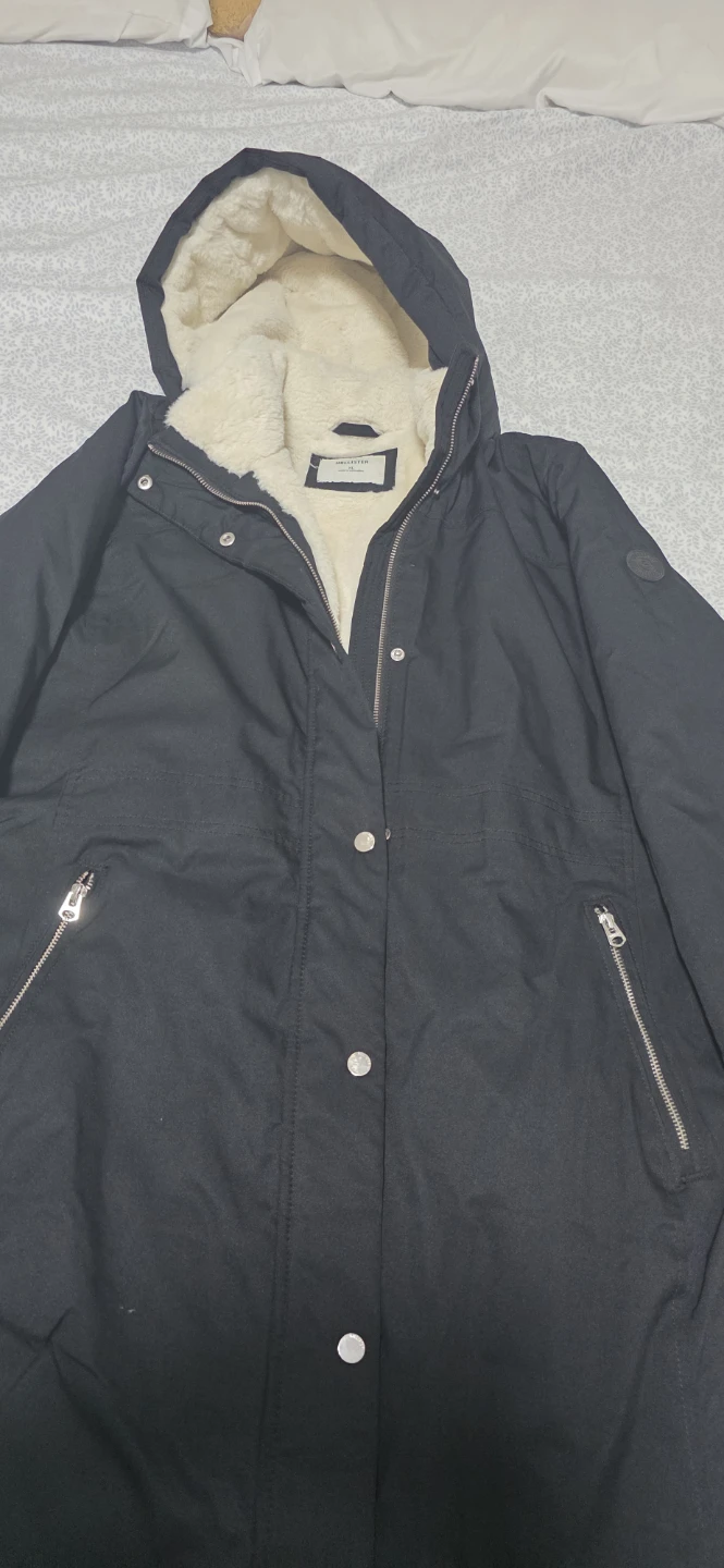 Hollister black sherpa-lined hooded parka