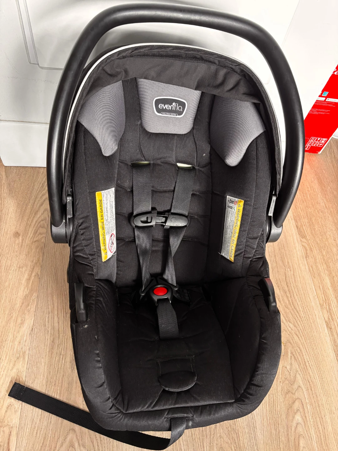 Evenflo car seat - photo 3
