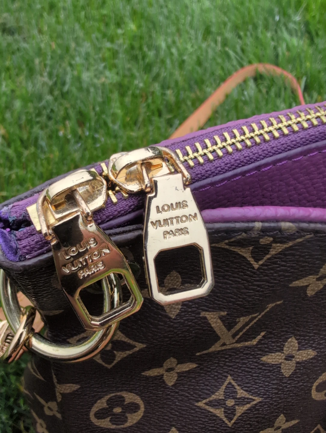 Louis Vuitton Monogram Handbag - photo 3