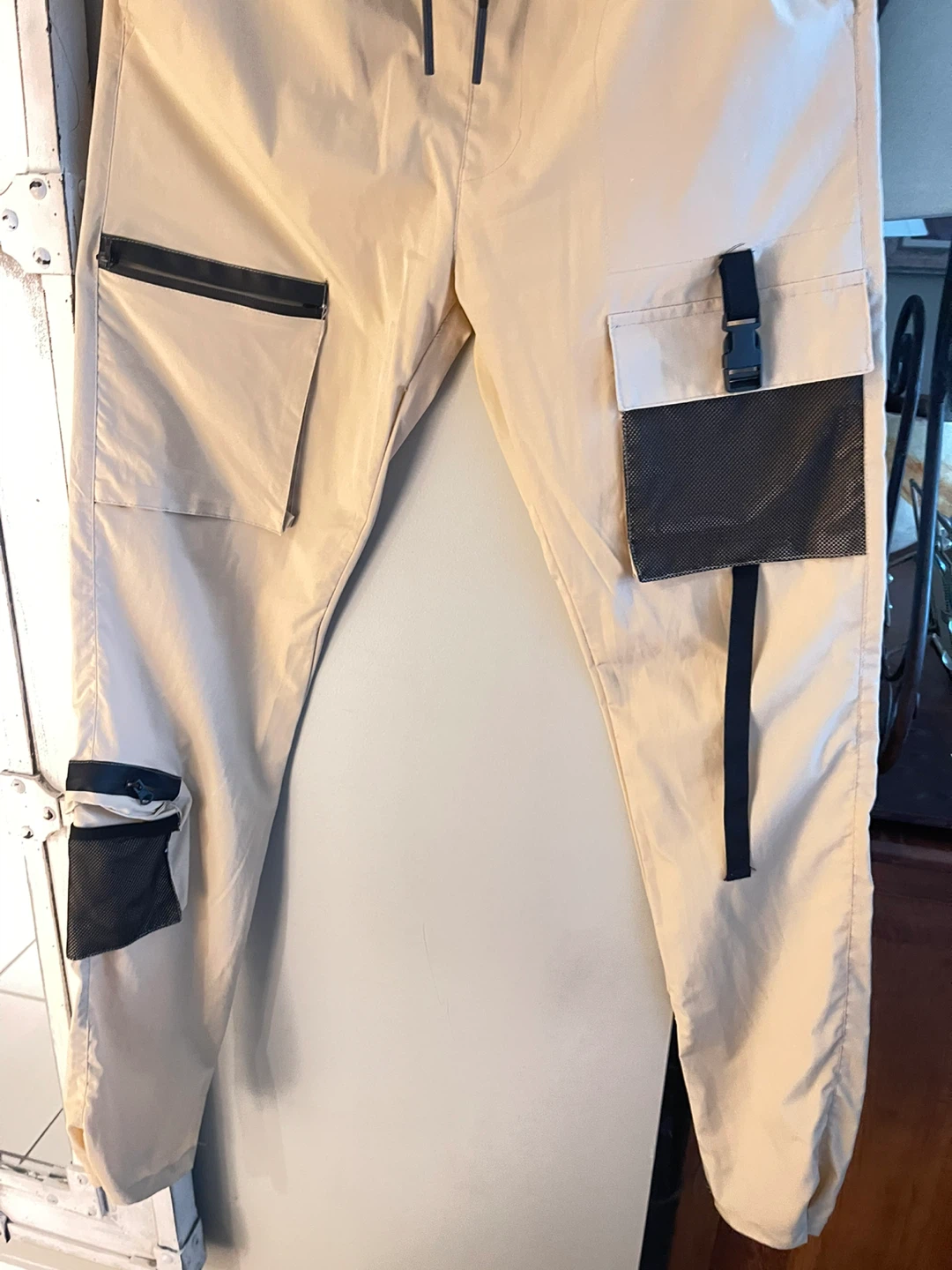 Beige Cargo Joggers said XL but comes smaller like large - photo 3