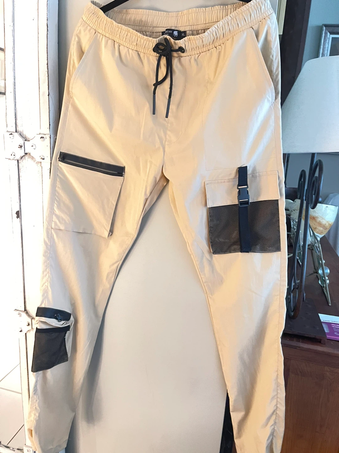 Beige Cargo Joggers said XL but comes smaller like large - photo 4