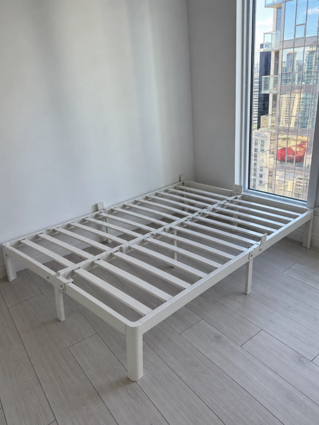 QUEEN BED FRAME WHITE