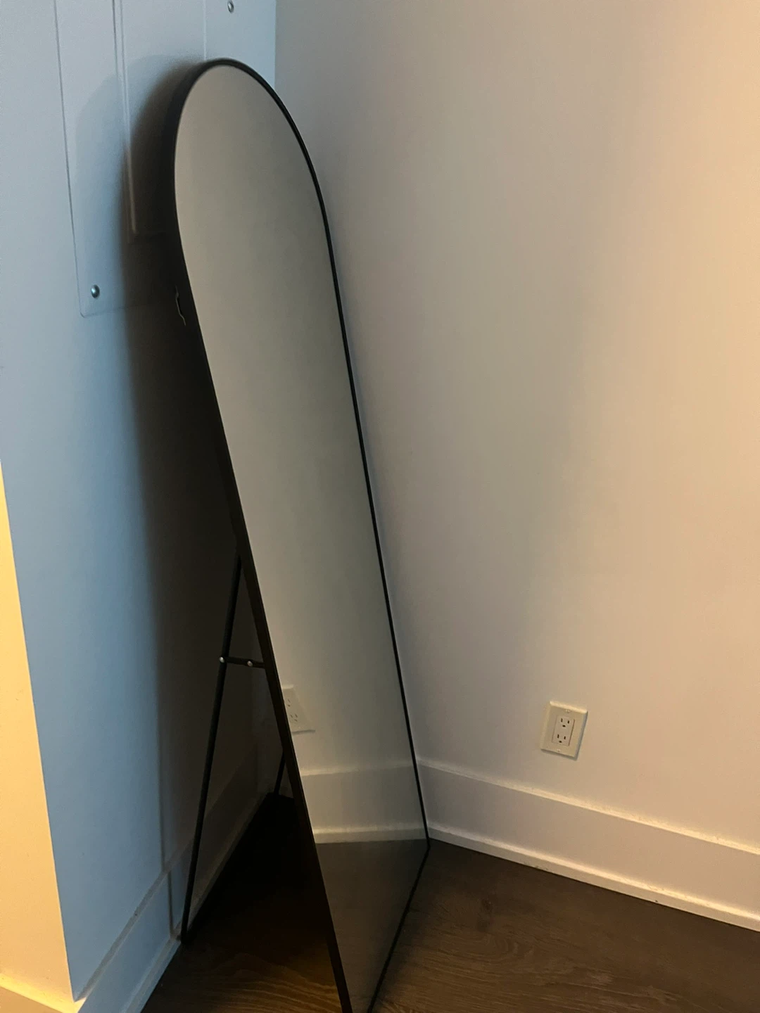 Arched Full-Length Floor Mirror - Black Frame - photo 2
