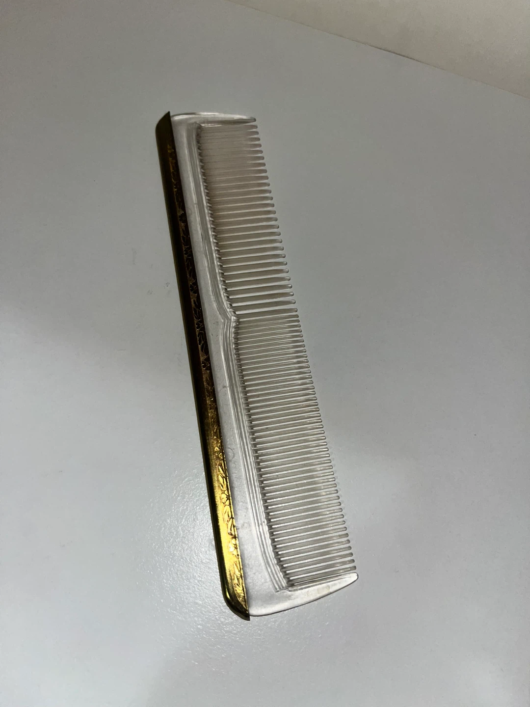 Vintage Clear and Gold Hair Comb - photo 2