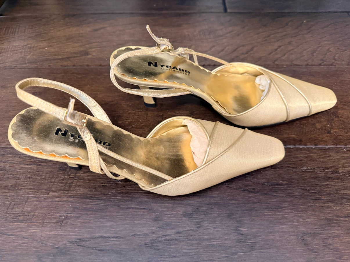 New  Gold Slingback Heels size 6 - photo 2