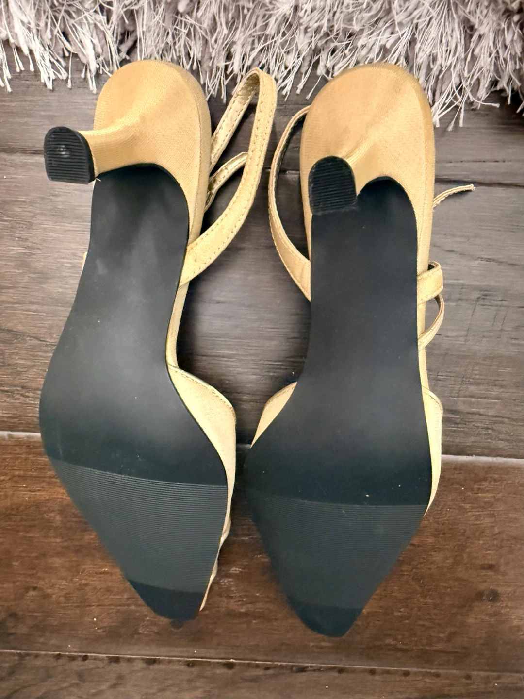 New  Gold Slingback Heels size 6 - photo 4