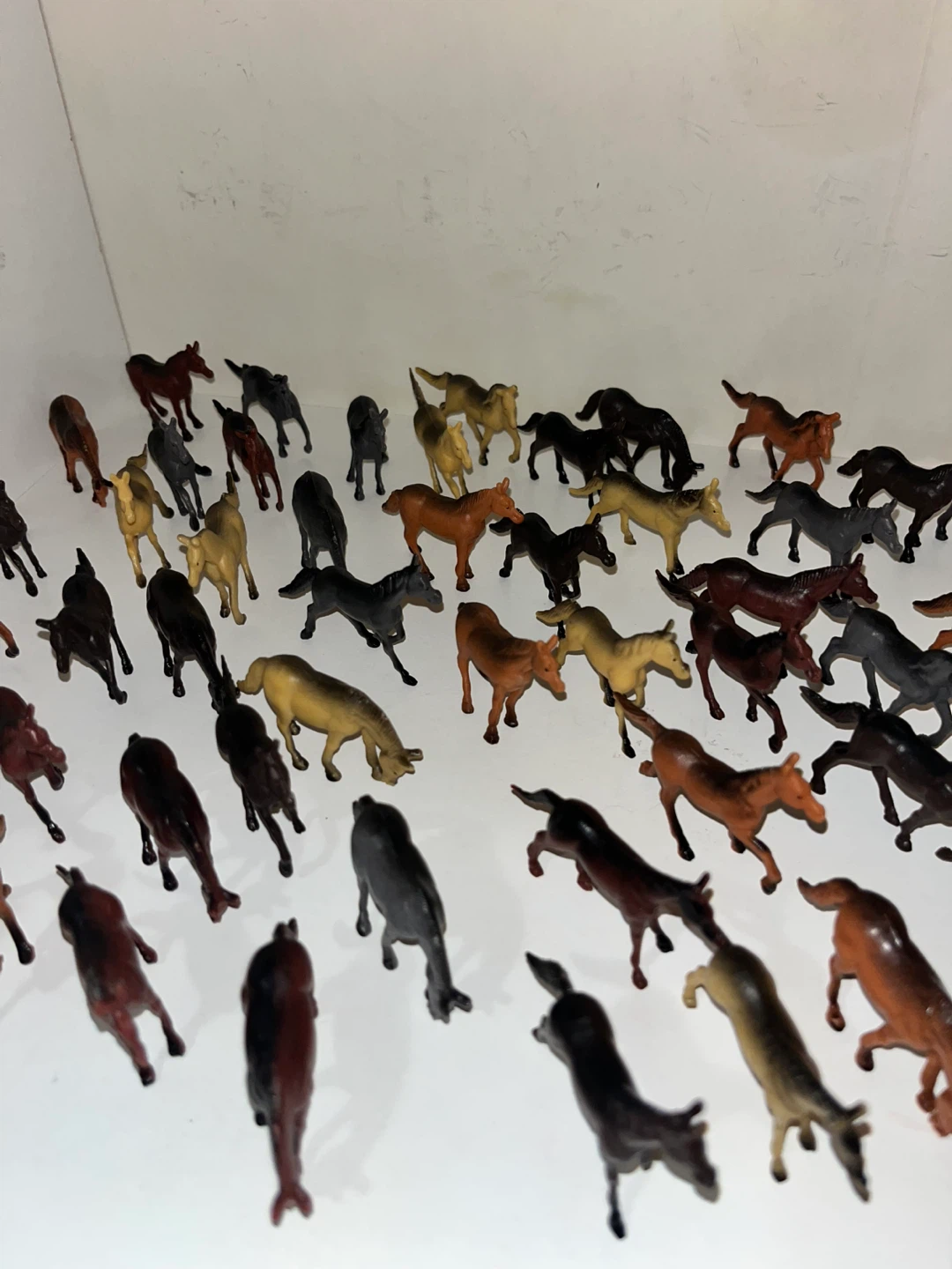 Large collection of plastic toy horses - photo 2