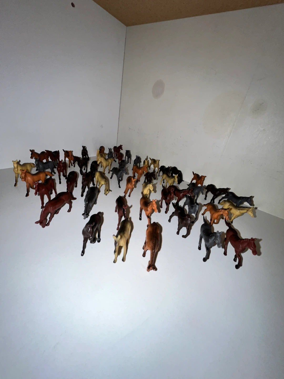 Large collection of plastic toy horses - photo 3