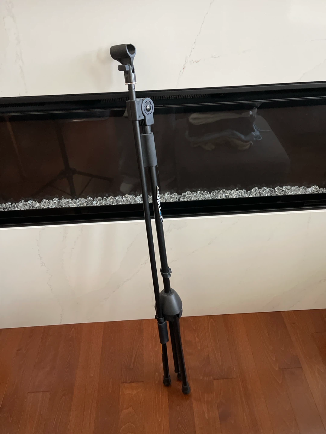 QuikLok Microphone Stand
