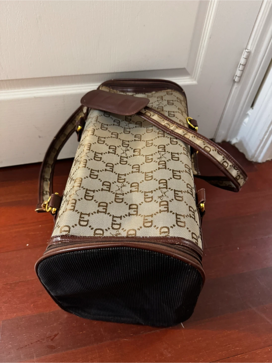 LD Pattern Pet Carrier - photo 4