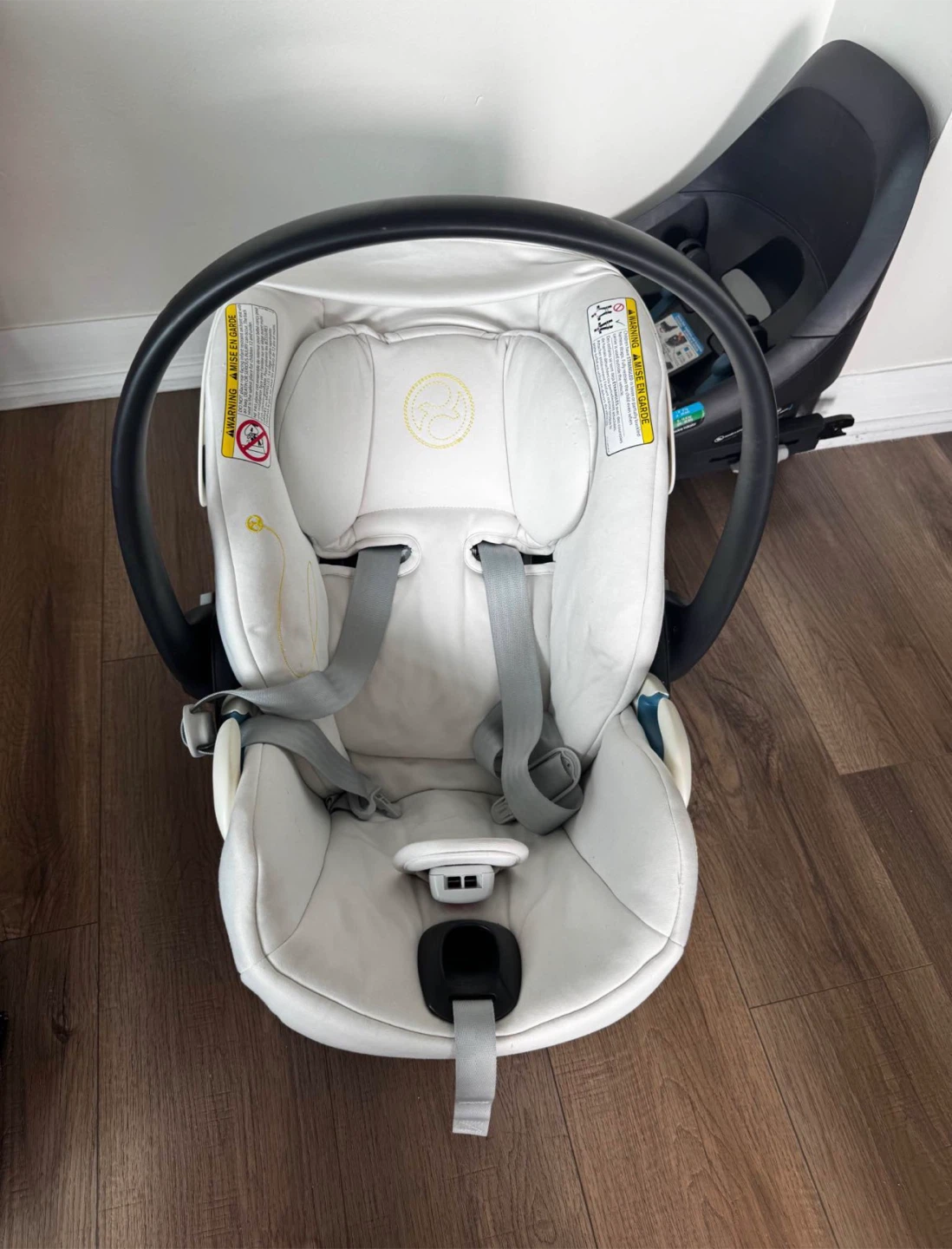 Cybex Cloud G Lux Infant Car Seat with Base - photo 2