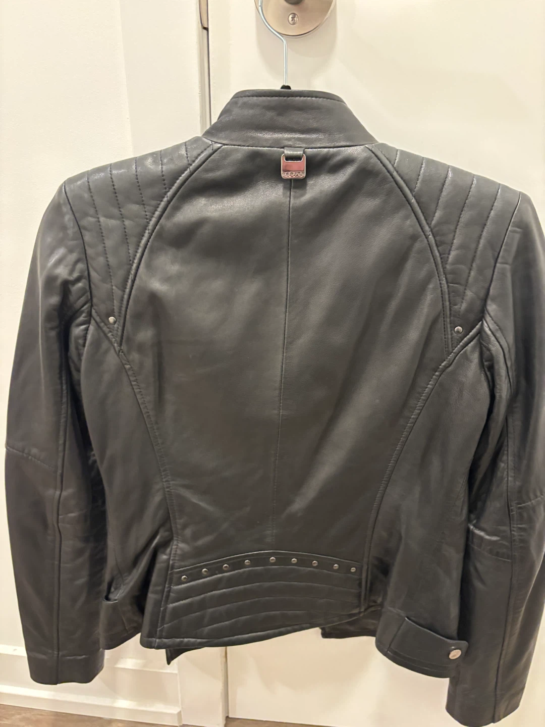 Danier Black Leather Jacket - photo 4
