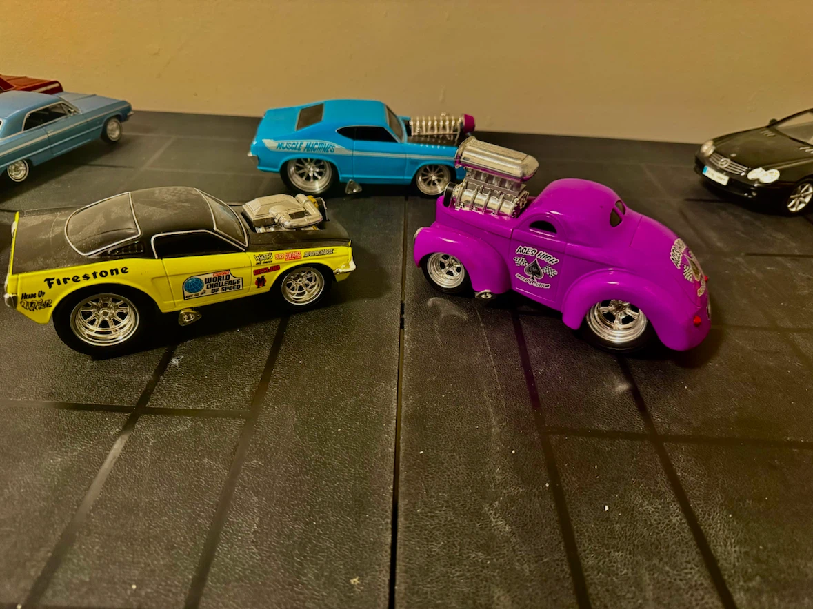 3 Diecast Muscle Cars.