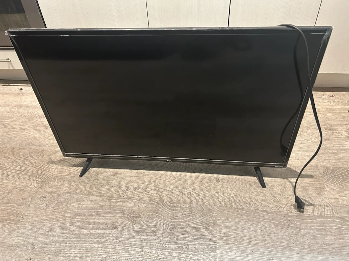 TCL 32-inch 3-Series Roku Smart TV
