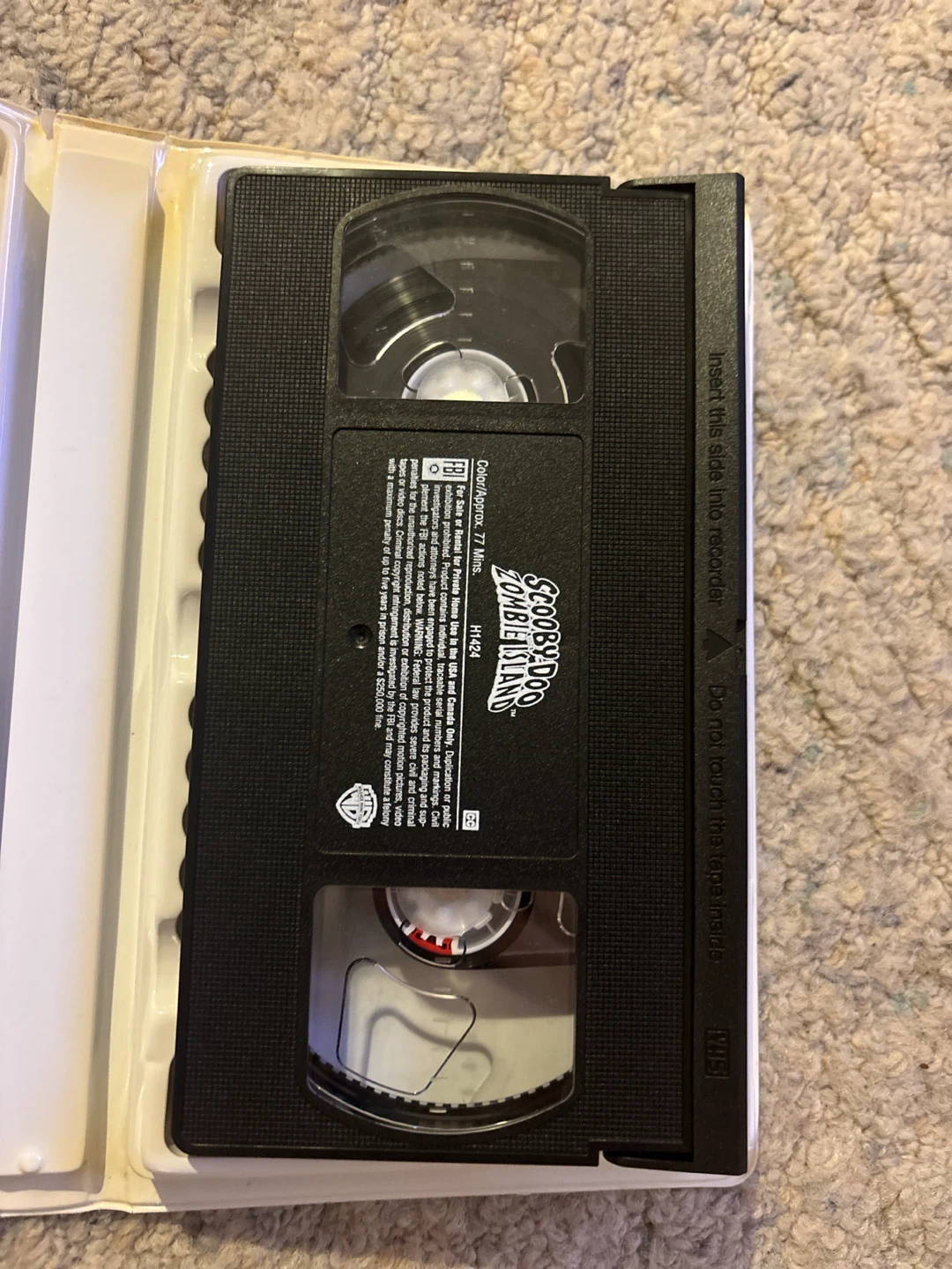Scooby-Doo on Zombie Island VHS - photo 2