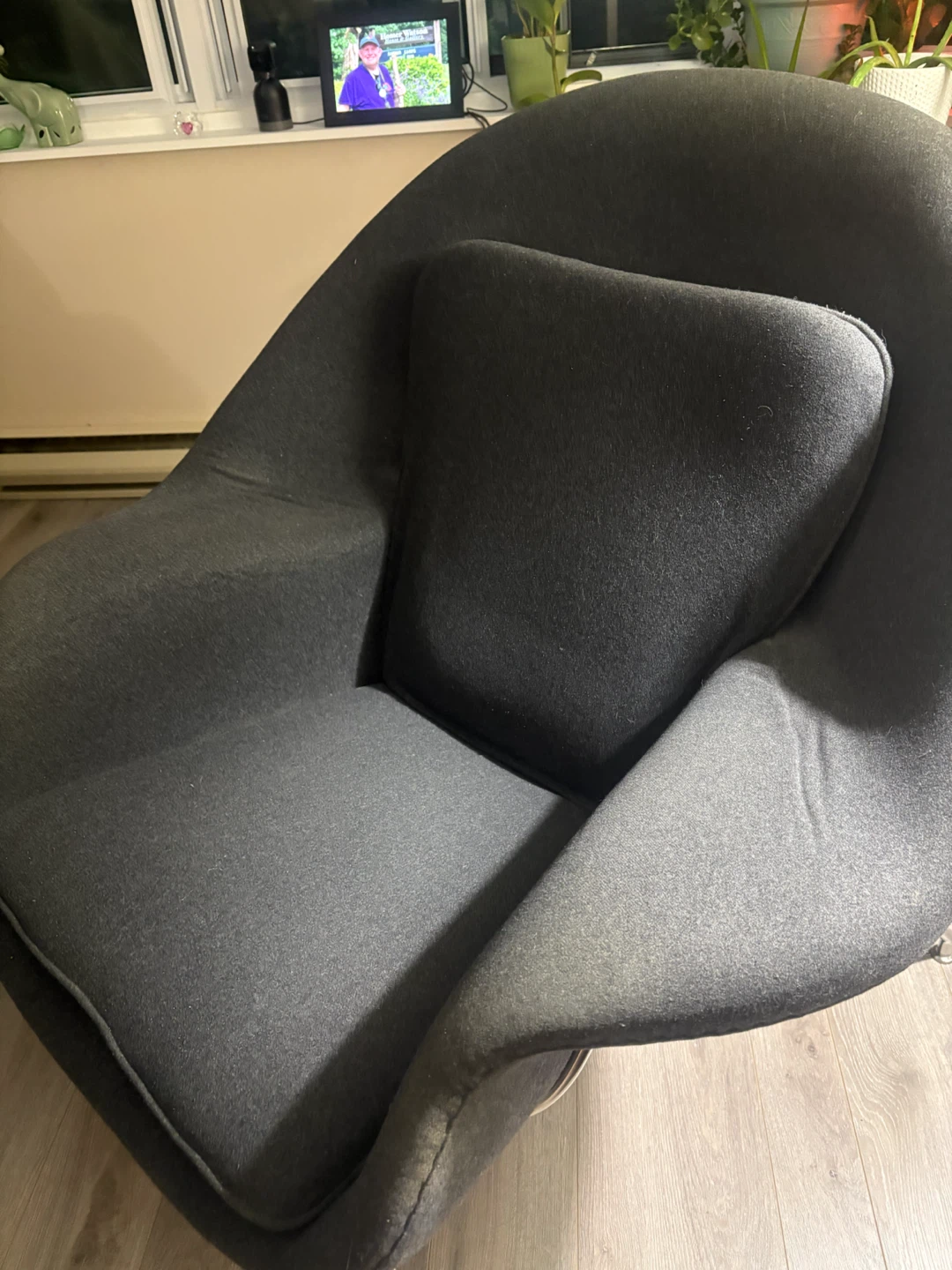 Modern Dark Grey Upholstered Lounge Chair - photo 2
