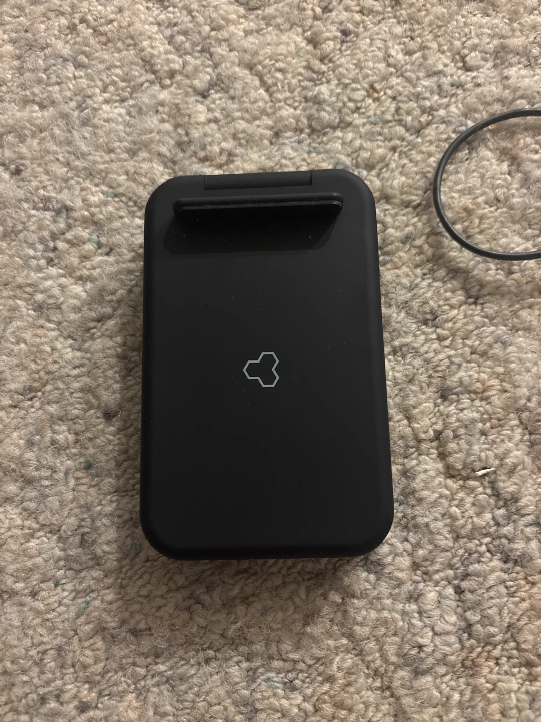 Bluehive Foldable Wireless Charging Station - photo 3