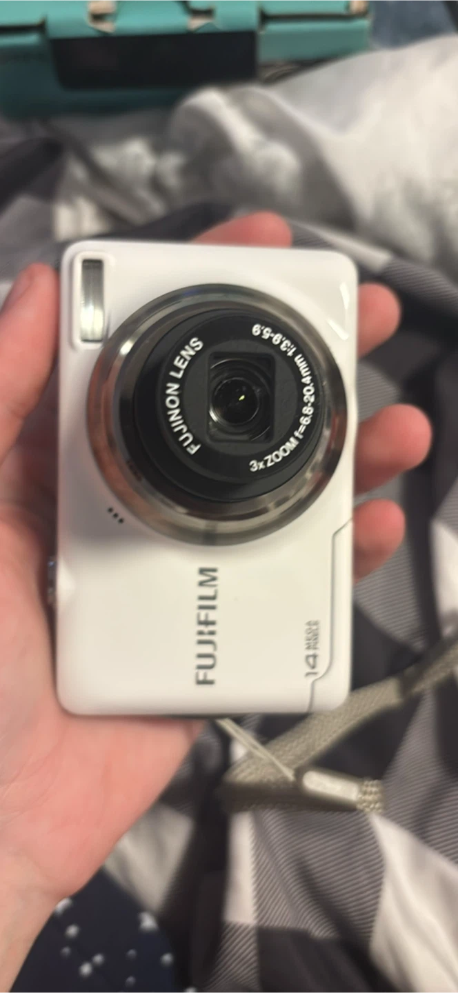 Fujifilm FinePix JV300 Digital Camera - photo 3