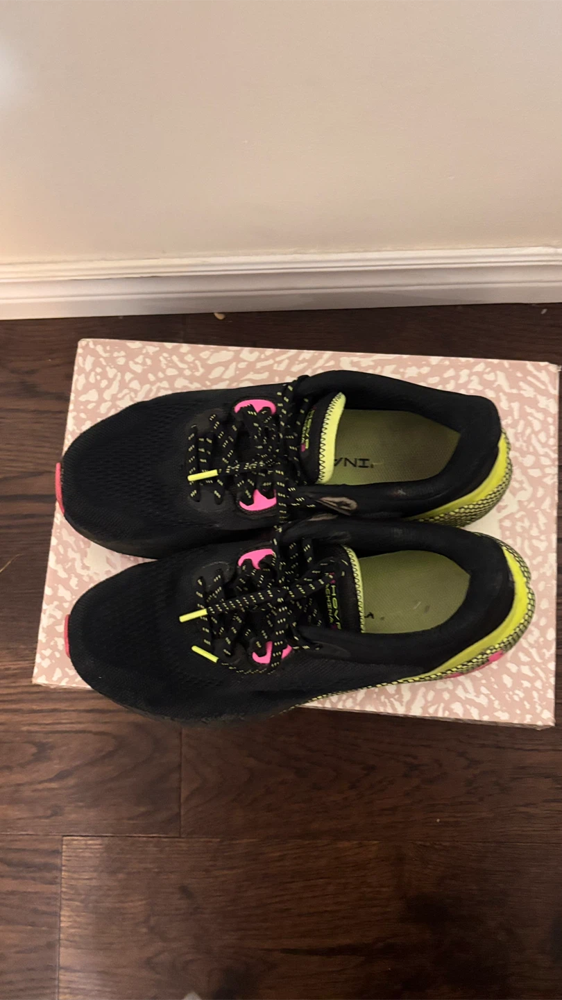 Under Armour HOVR Machina Running Shoes Size US 8 - photo 2