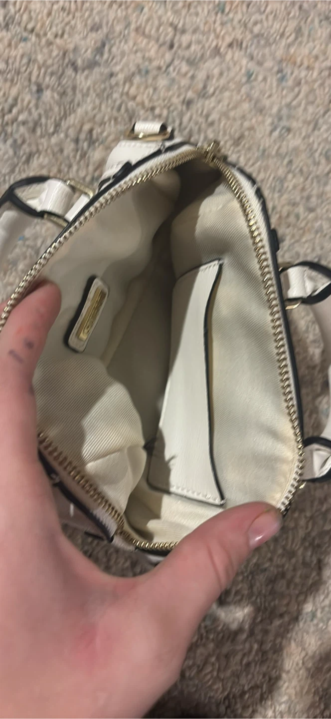 Guess White Mini Handbag - photo 2
