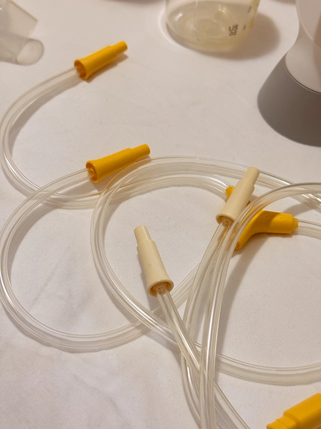 In Flex Medela Breast Pump Set with Accessories - photo 4