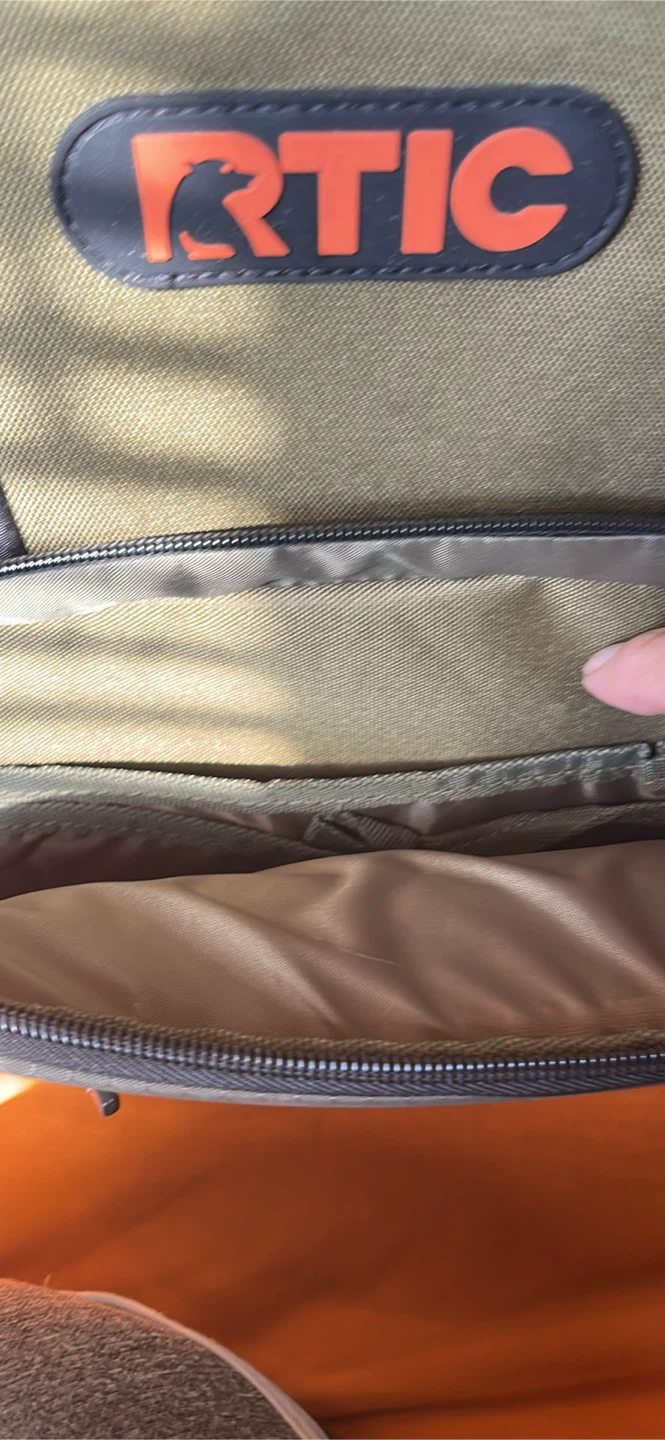 RTIC Soft Cooler Backpack Olive - photo 3