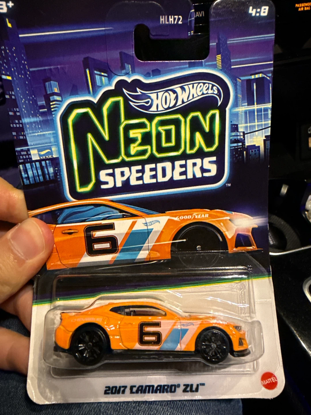 Hot Wheels Neon Speeders 2017 Camaro ZL1
